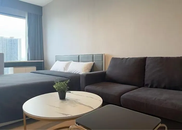 Apartment Thonglor Next To Bts Modern - Fitness Gym With Full View *