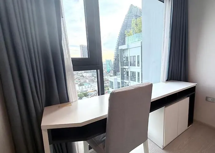 Thonglor Next To Bts Modern - Fitness Gym With Full View Apartment