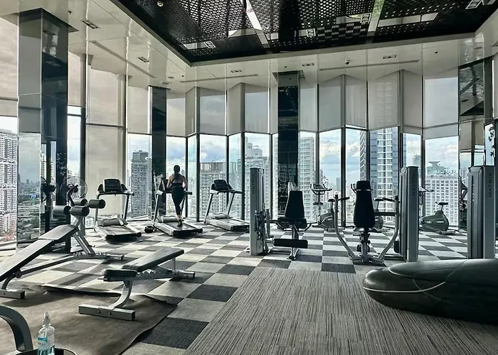 Thonglor Next To Bts Modern - Fitness Gym With Full View Apartment