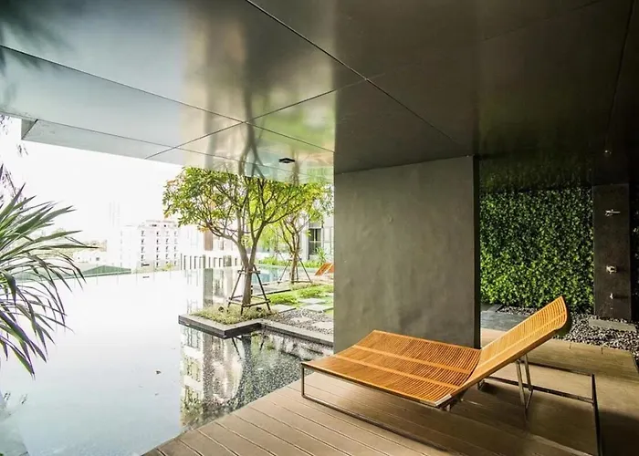 Apartment Thonglor Next To Bts Modern - Fitness Gym With Full View *
